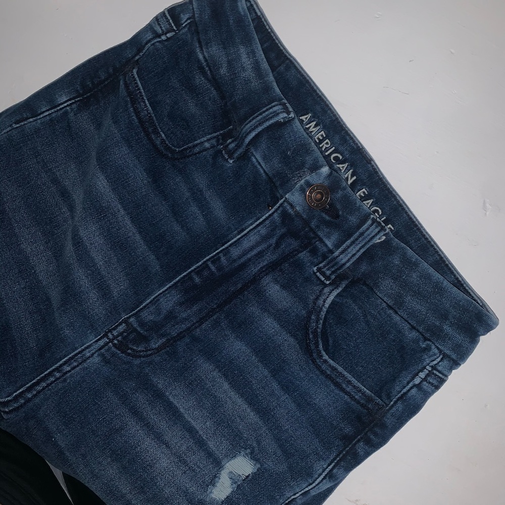 American Eagle High Waisted Curvy Jeans